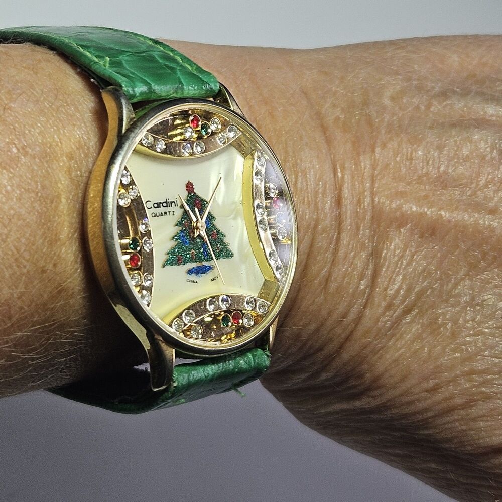 Cardini Quartz Christmas Tree Watch Green Leather Band Needs Battery